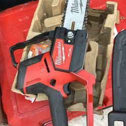 Milwaukee M18 Fuel Hatchet Chainsaw Tool Only 