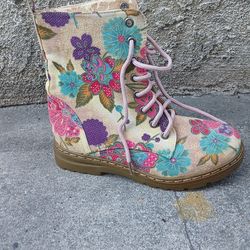 flower boot size 6