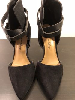 New!! Black heels