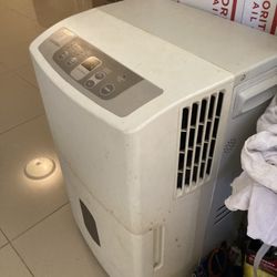 Goldstar 5 Gal Dehumidifier 