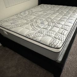 Queen Size Mattress Pillow Top 12" Thick