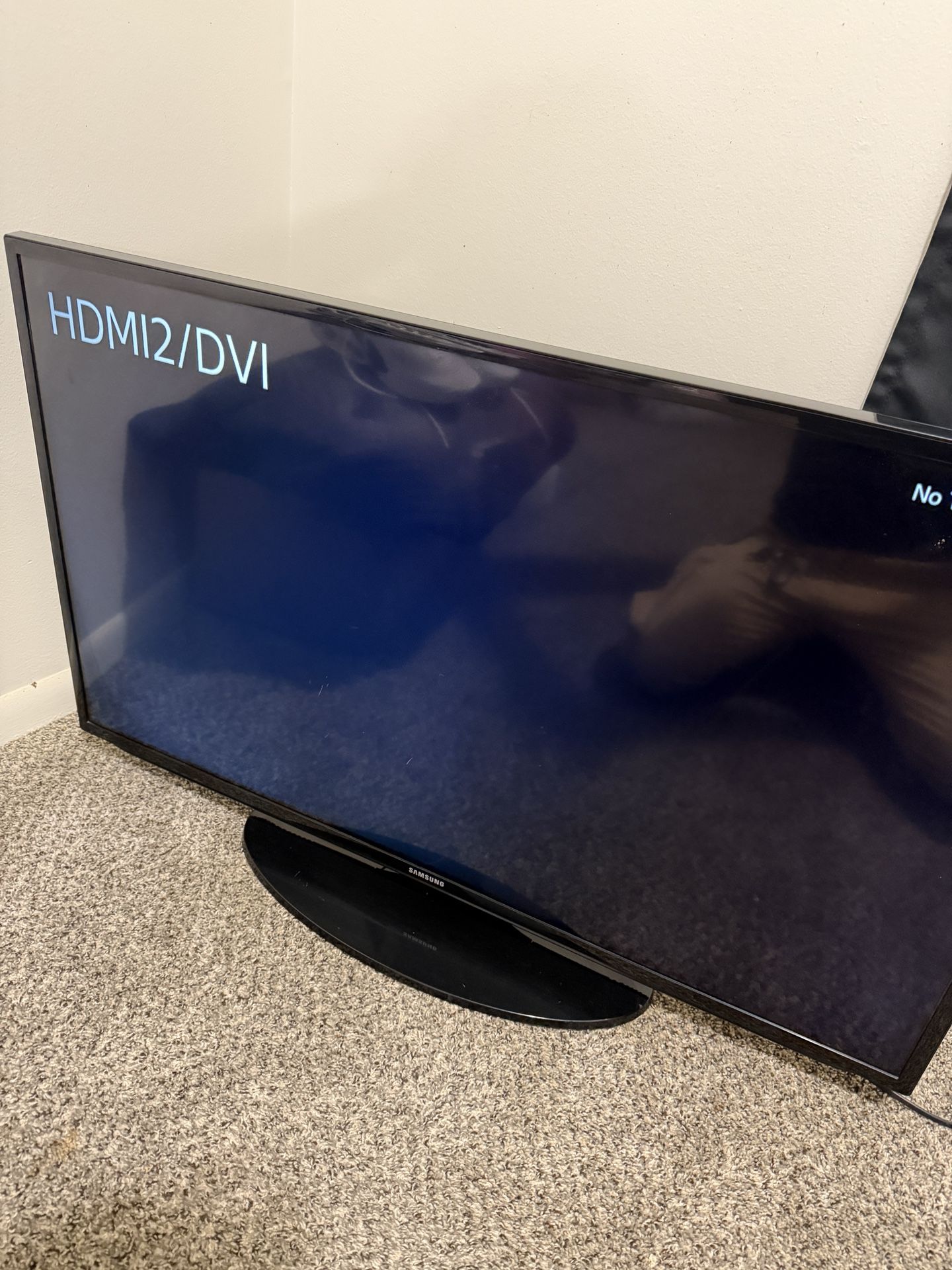 Samsung 46” Smart TV – Model UN46H5203 | $150 OBO