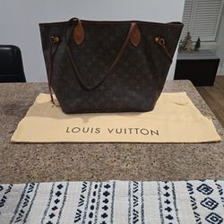 Louis Vuitton Neverfull Purse