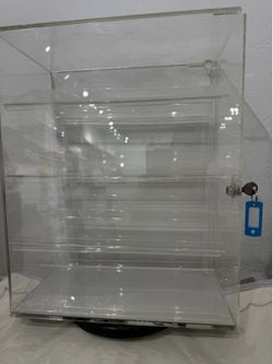 Display, tabletop Jewelry display, w We provatch display, retail fixture, boutiques, Arcylic display