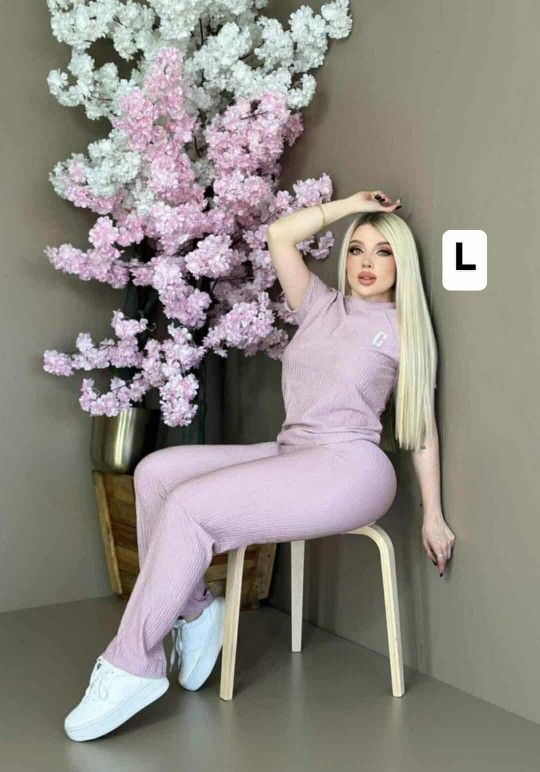 New Women's 2 Piece Sets Size Large