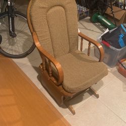 Solid Wood Rocker