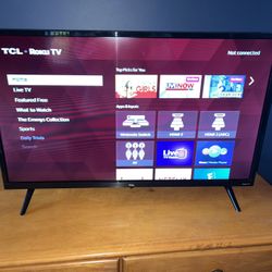 32 in TCL Roku Smart TV