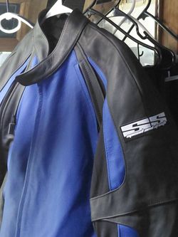 Motorcycle jacket