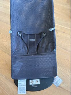 BabyBjorn Bouncer Bliss and Googly Eyes detachable toy