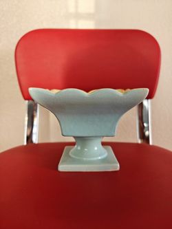 Vintage Hull USA Planter/Compote/Candy Dish with Pedestal