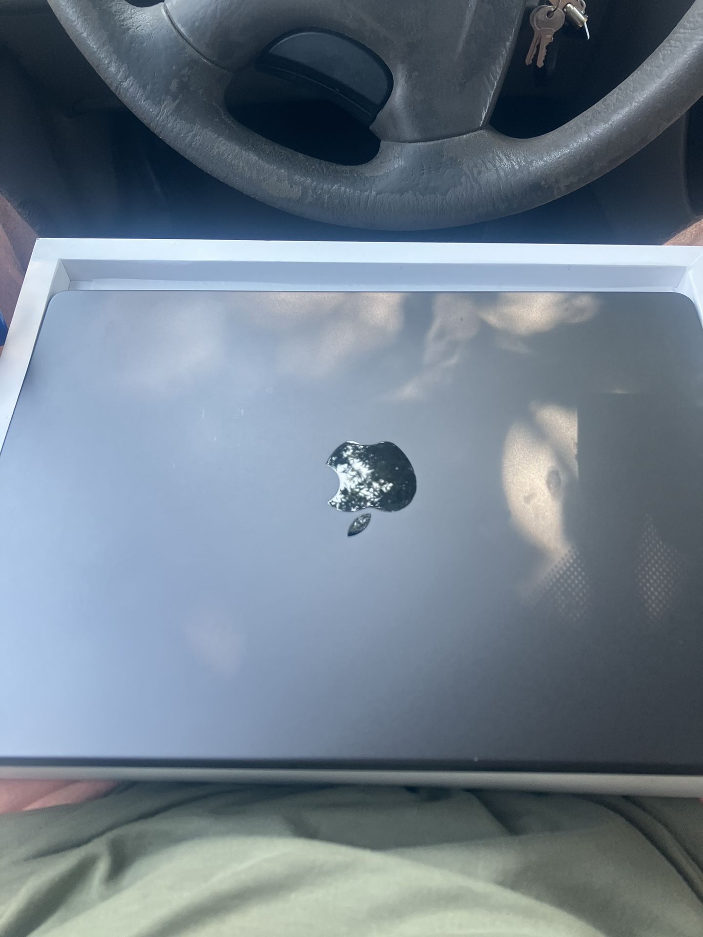 MacBook M3 – 18GB RAM / 512GB SSD – Like New + Cleaner Included 1 Year Warranty