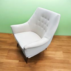 Sherrill Furniture White Gorgeous & Comfortable Like New Chair