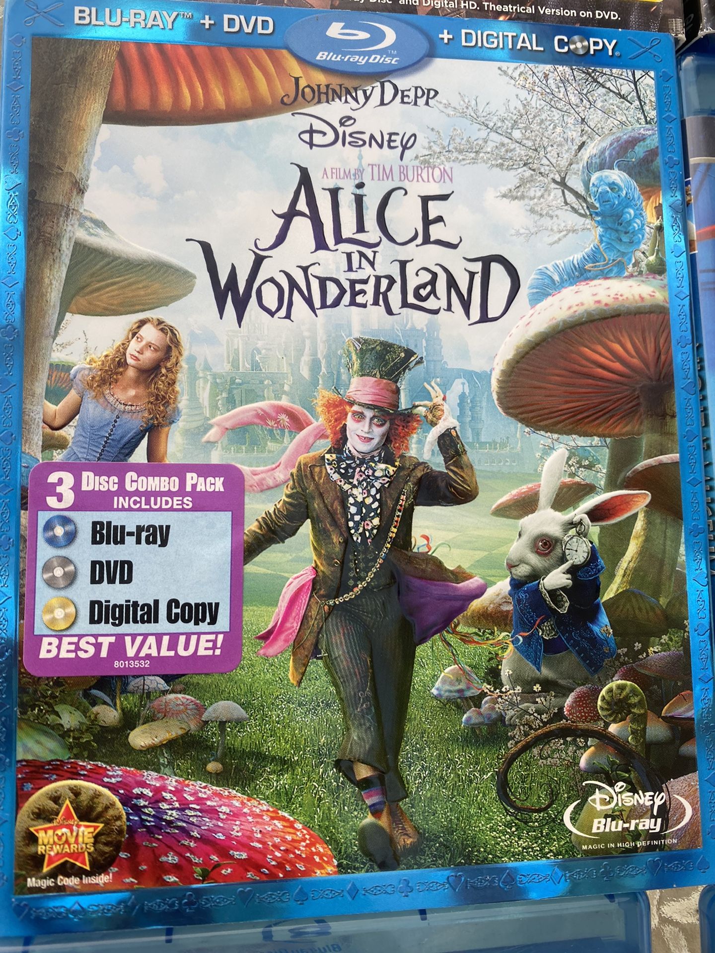 Disneys Alice in Wonderland Blu- Ray DVD Digital Movie Set W/ Johnny Depp