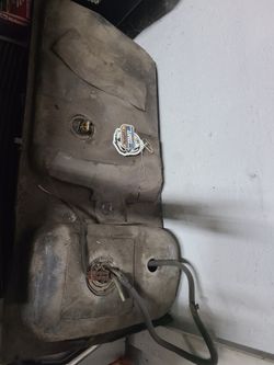 MUSTANG FOXBODY 5.0 EFI Gastank Complete with Fuel Pump ,Sending Unit 86-93