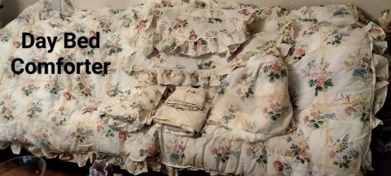 DayBed Comforter Set