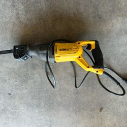 Dewalt Reciprocating Saw DWE305