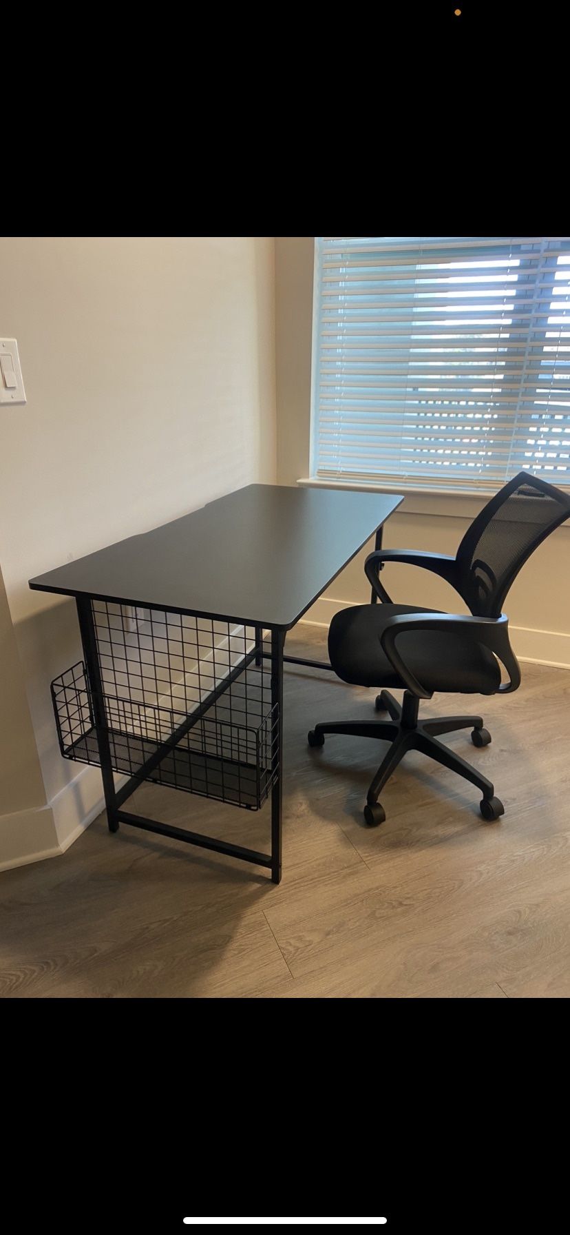Office desk & chair