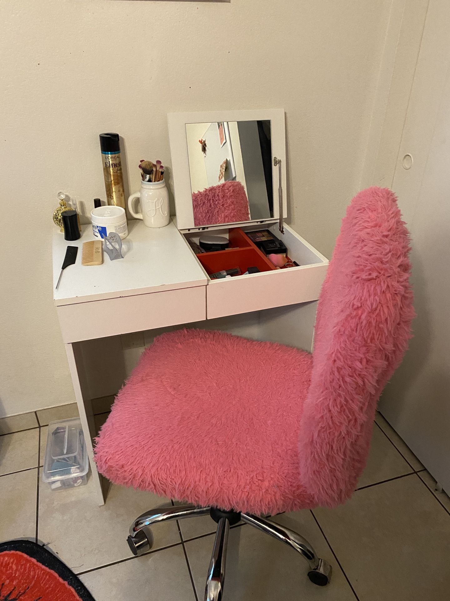 Vanity With Compartments And Chair