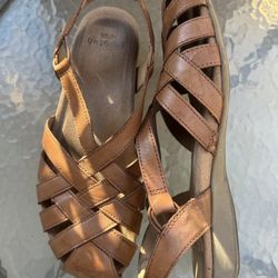 Earth Slip On Sandals- Size 8