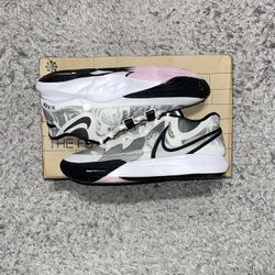 Nike Kyrie 8
