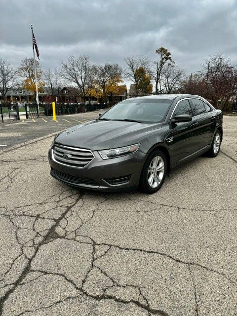 2016 Ford Taurus