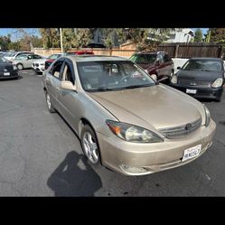 04 Toyota Camry LE