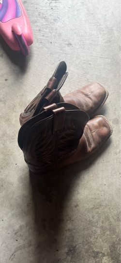 Ariat cowboy boots