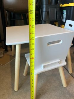 Toddler Table with 2 chairs