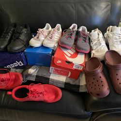 Iam Selling 5 Pair Of  Sneakers Of Different Size And Brand For Women And Men Some New Never Use  Worn  Other Barely Used  And A Cross  Sandal  The Br