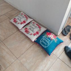 Decorative Pillows Sets 3 for $7