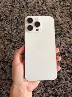 iPhone 15 Pro Max Unlocked