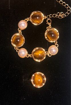 Gold tone set