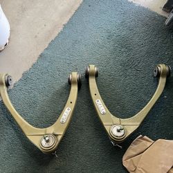 Upper Control Arms 