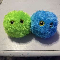 2 Backpack Plushies With Keychain Pick Up