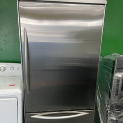 36” in wide 82 height kitchen aid use like new perfect working 