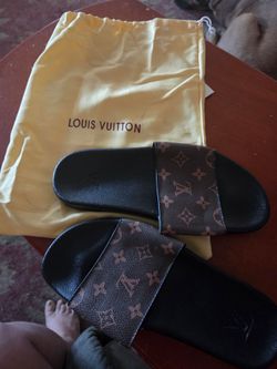 Monogram slides