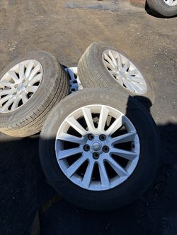 chrysler 300 wheels and tires