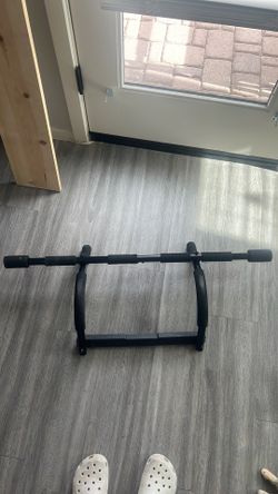 Pull up bar Door hanger