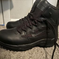 Men’s security or law-enforcement boots
