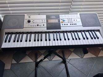 Yamaha keyboard ypt320