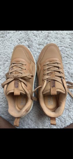 Two pairs of Sketchers sneaker