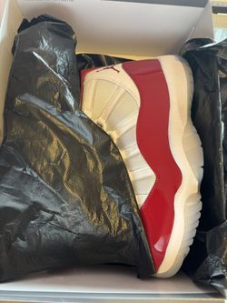 Jordan 11 “cherry” Men’s 13