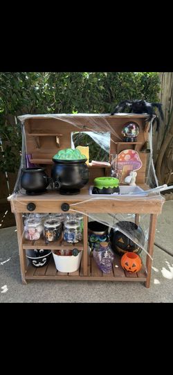 Kids Outdoor Mud Kitchen