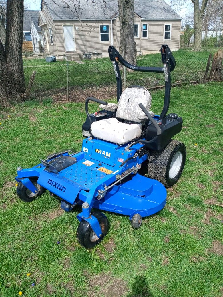 Dixon Ram Ultra ZTR 60" Zero Turn Mower