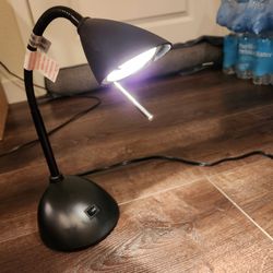 black flexible gooseneck desk lamp, works great great condition
