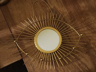 Golden Eye Accessory Hanger