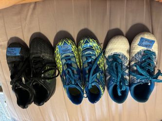 Soccer cleats shoes