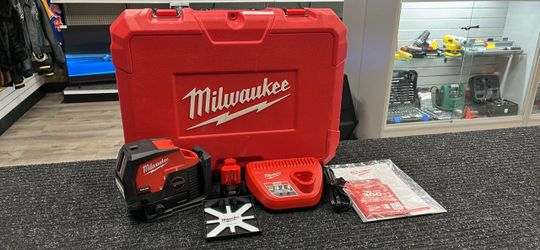 Milwaukee Tool Laser Completed (3287)
