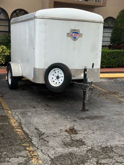 Cargo commercial trailer It’s 10’ L X 5’ W