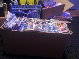 Card Lot-Topps Baseball, Football, Hockey…more.